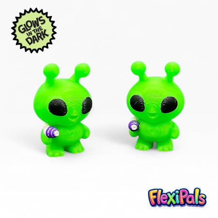 3D printed alien baby sci-fi figure with weapon